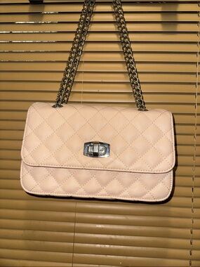 Express Quilted Pale Pink Chain-Handle Shoulder Bag